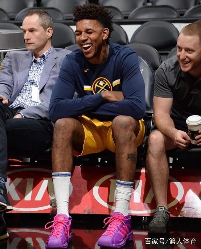 Epic商城公布第三款神秘免费游戏：恋爱游戏《永夜》