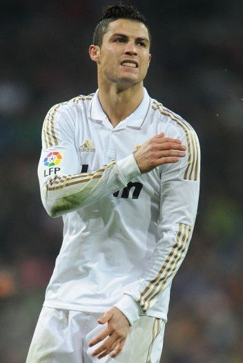 《SVC》宣传图引争议：不知火舞身体被更多布料遮挡